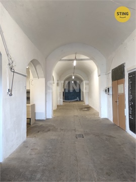 Pronájem skladu / haly, 350 m² - 0