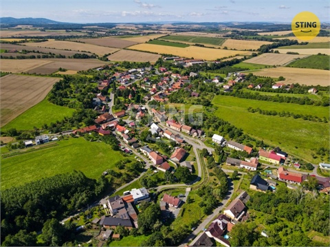 Prodej stavebního pozemku, 1 108 m² 2