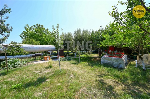 Prodej zahrady, 741 m² 0