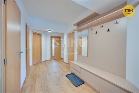 Prodej bytu 4kk, 100 m² 18