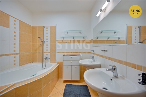 Prodej bytu 4kk, 100 m² 14