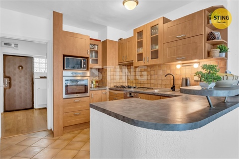 Prodej bytu 3kk, 94 m² 0