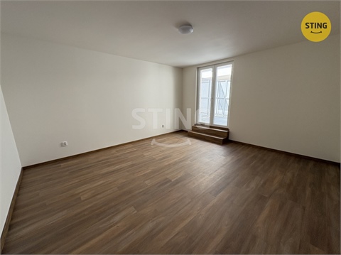 Pronájem bytu 2kk, 82 m² 8