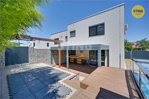 Prodej rodinného domu, 111 m² - 0