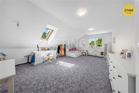 Prodej rodinného domu, 250 m² - 2