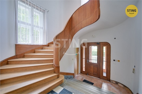 Pronájem kanceláře, 315 m² 2