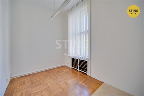 Pronájem kanceláře, 315 m² 16