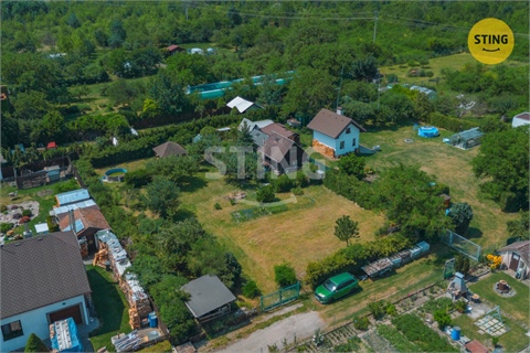 Prodej stavebního pozemku, 1 240 m² 6