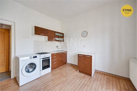 Prodej rodinného domu, 340 m² - 8