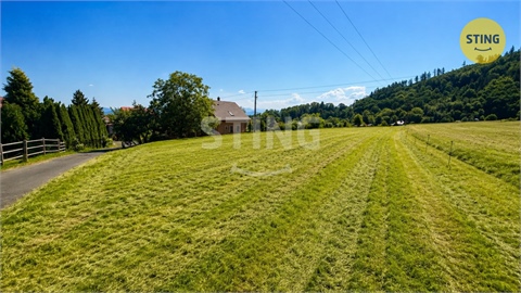 Prodej stavebního pozemku, 835 m² 0
