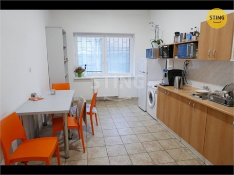 Pronájem skladu / haly, 680 m² 2