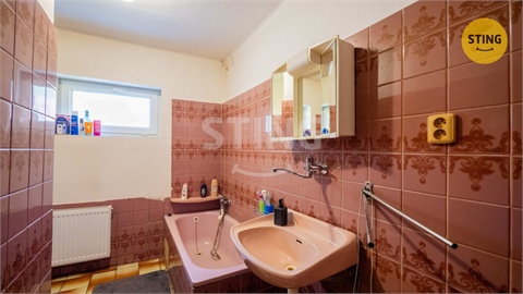 Prodej rodinného domu, 220 m² 28