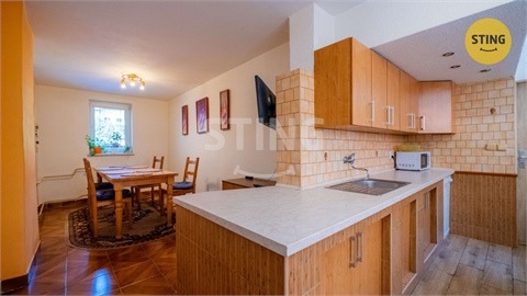 Prodej rodinného domu, 220 m² 14