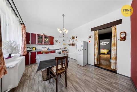 Prodej rodinného domu, 220 m² - 6