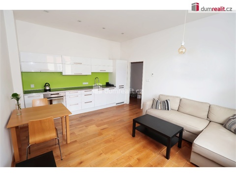 Pronájem bytu 2kk, 51 m² 2