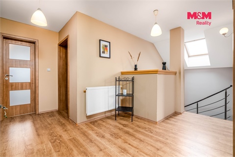 Prodej rodinného domu, 187 m² - 18