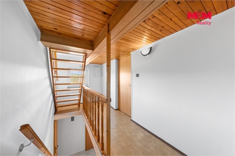 Prodej rodinného domu, 196 m² - 16