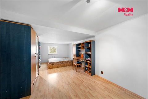 Prodej rodinného domu, 196 m² - 14