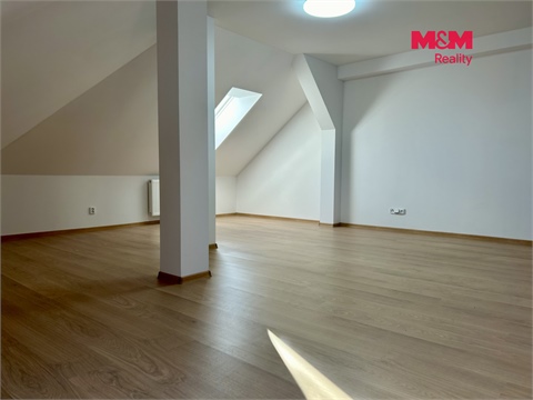 Pronájem bytu 3kk, 100 m² 2