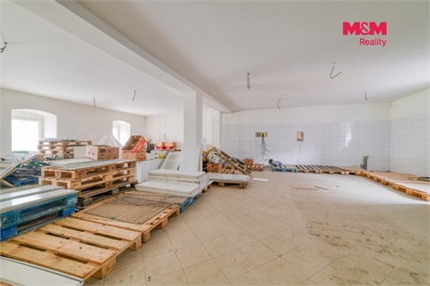 Prodej obchodních prostor, 845 m² 14