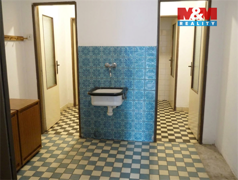 Prodej rodinného domu, 450 m² - 10