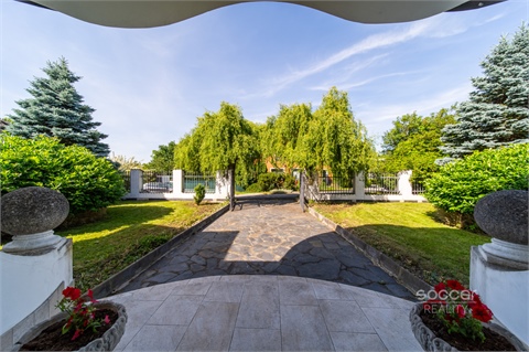 Prodej vily, 598 m² 10