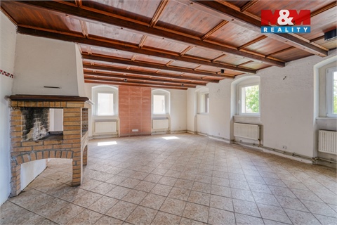 Prodej rodinného domu, 600 m² 6