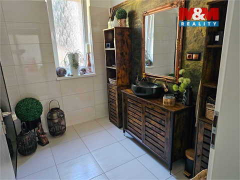 Prodej rodinného domu, 250 m² - 20