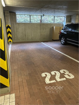 Pronájem parkovacího místa, 15 m² - 0
