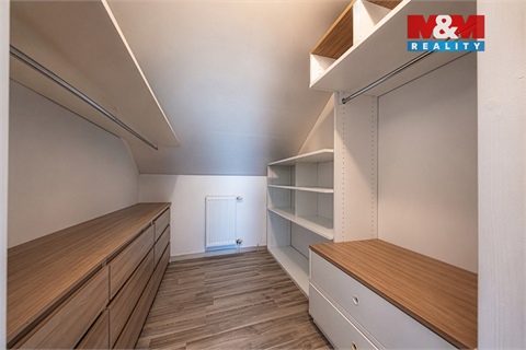 Prodej rodinného domu, 120 m² 14
