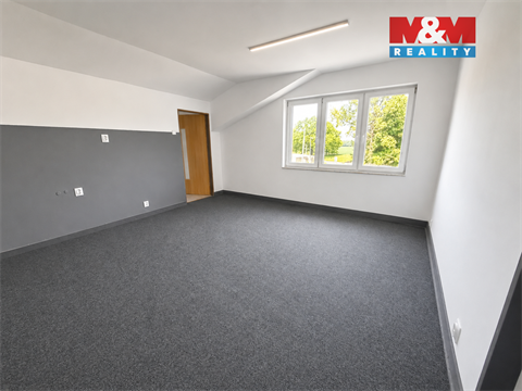 Pronájem kanceláře, 133 m² - 0