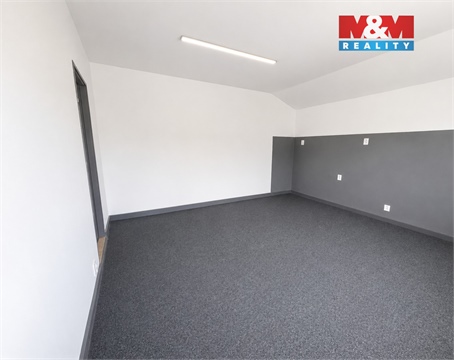 Pronájem kanceláře, 133 m² 2