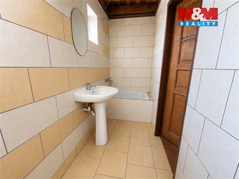 Pronájem skladu / haly, 71 m² - 2
