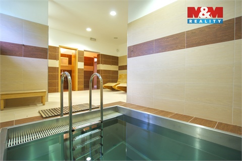Prodej rodinného domu, 400 m² 12