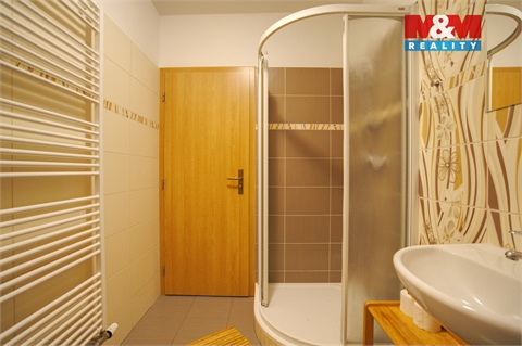 Prodej rodinného domu, 400 m² 22