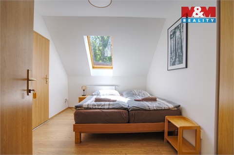 Prodej rodinného domu, 400 m² 16