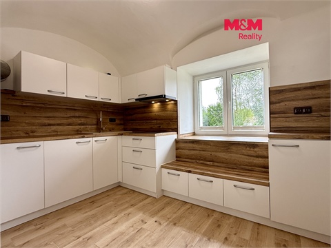 Pronájem bytu 2+1, 87 m² 0