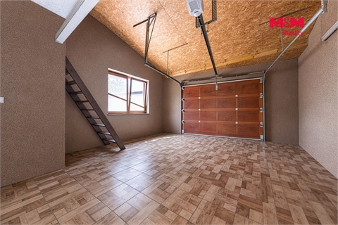 Prodej rodinného domu, 234 m² - 16