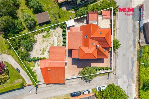 Prodej rodinného domu, 234 m² 2