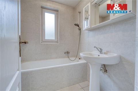 Prodej rodinného domu, 92 m² 16