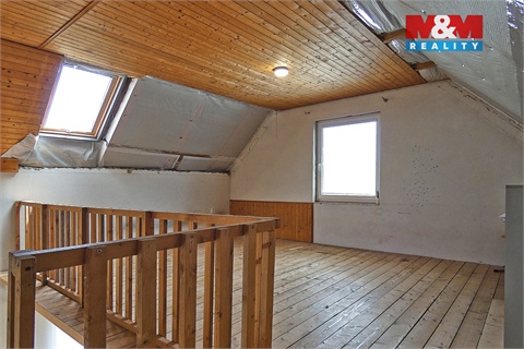 Prodej rodinného domu, 186 m² - 8