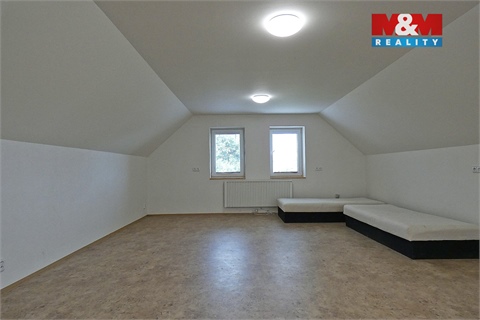 Prodej rodinného domu, 186 m² 8