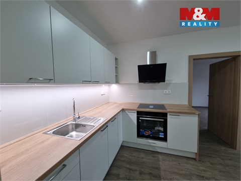 Prodej komerčního objektu, 960 m² 2