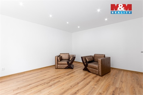 Prodej komerčního objektu, 960 m² - 4