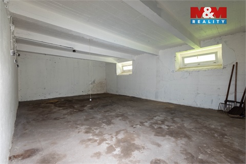 Prodej komerčního objektu, 960 m² 20