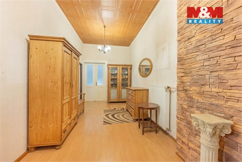 Prodej rodinného domu, 220 m² - 14