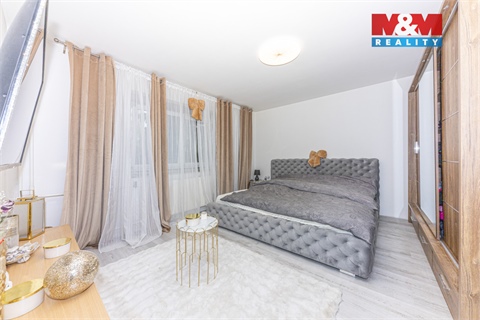Prodej rodinného domu, 187 m² 8