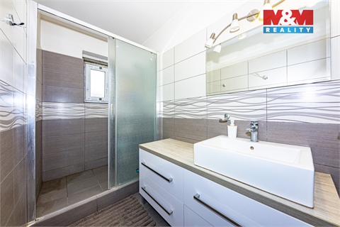 Prodej rodinného domu, 187 m² - 8