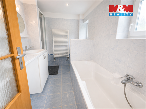 Prodej rodinného domu, 280 m² - 4