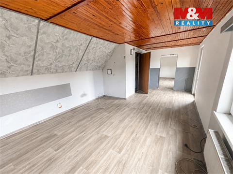 Prodej rodinného domu, 280 m² - 14